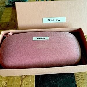 Miu Miu sunglasses case. Includes everything in the photo.